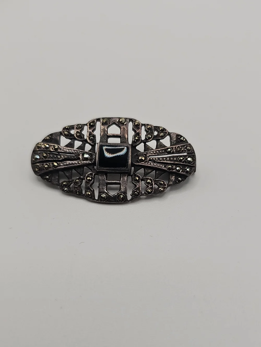 Vintage Black Marcasite Oval Brooch Women Accessories. Silver W/PUSH -PULL CLASP
